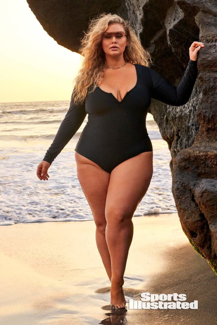 Hunter McGrady photographed by YuTsai in Bali